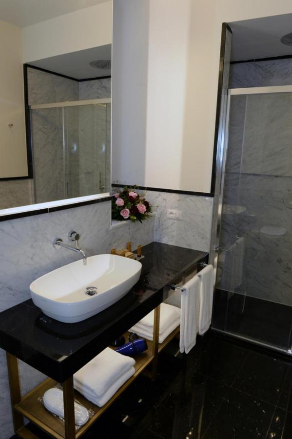 רומא Spagna Luxury Rooms מראה חיצוני תמונה